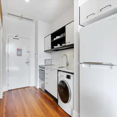 Lovely Bright Apartment With Balcony Pool And Gym オークランド エクステリア 写真