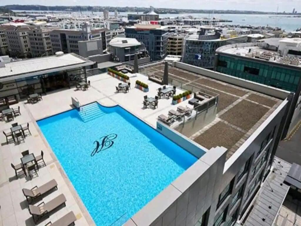 Lovely Bright Apartment With Balcony Pool And Gym オークランド エクステリア 写真